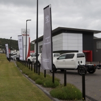 Plantability Landscaping around Car Lot Yepooon